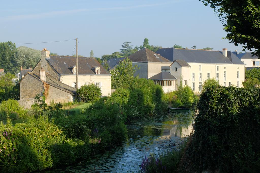 Gite Des Grands Moulins De Bauge Exterior photo